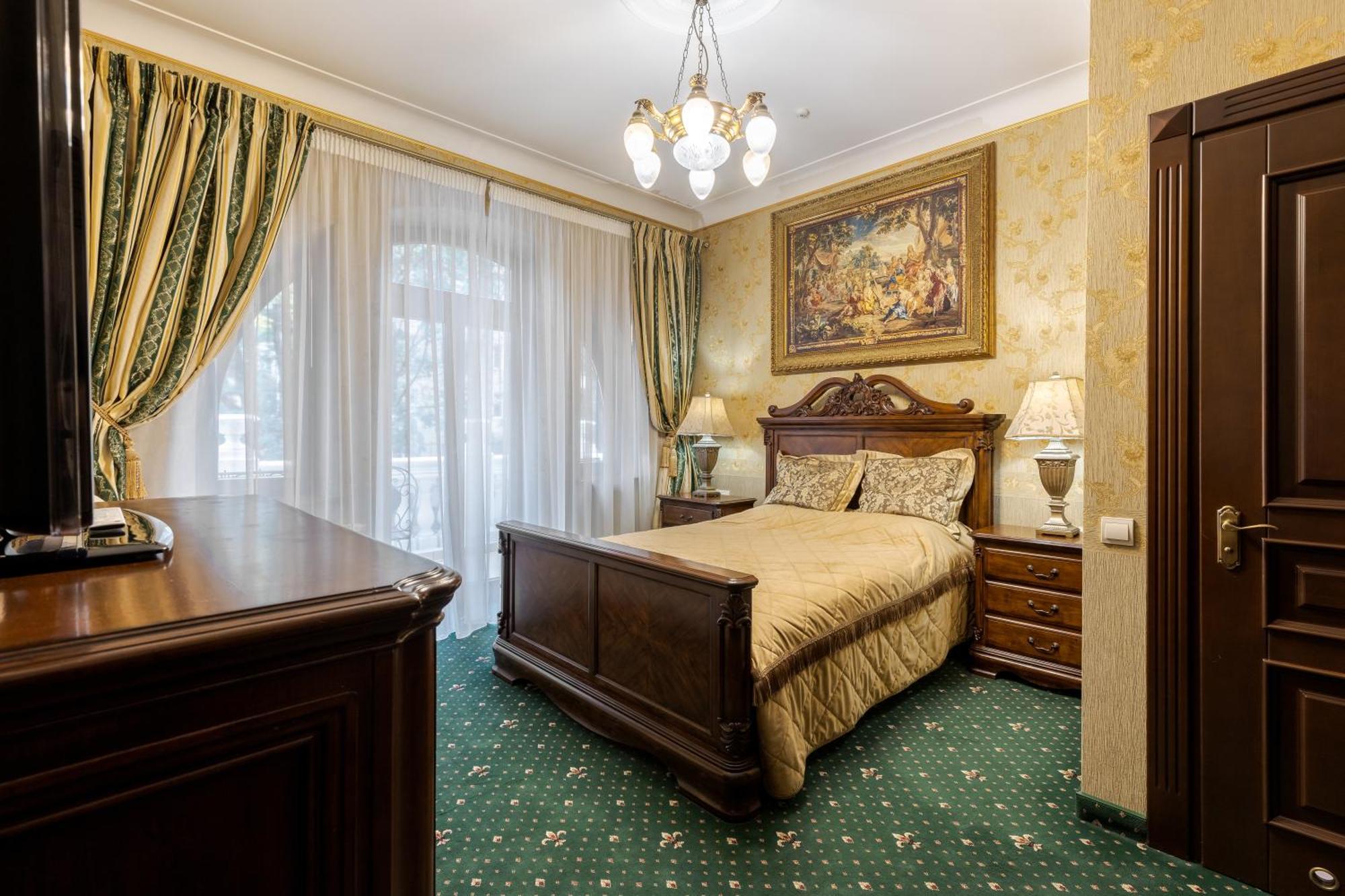 Luxury Boutique Andreevskiy Lviv Exterior photo
