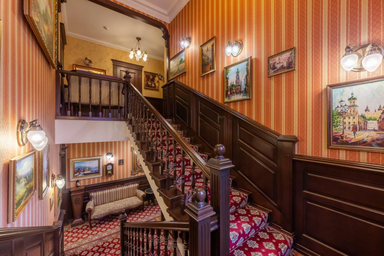 Luxury Boutique Andreevskiy Lviv Exterior photo