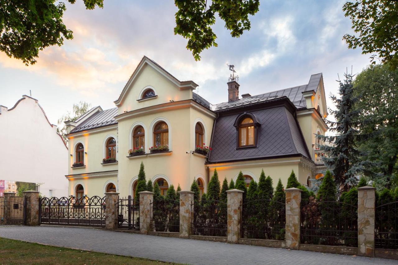 Luxury Boutique Andreevskiy Lviv Exterior photo